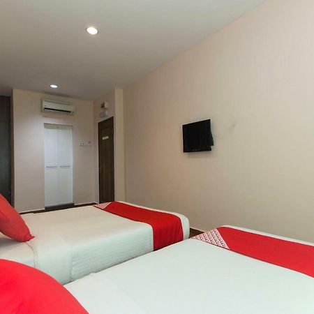 Oyo 109 V'La Park Hotel Куала-Лумпур Екстер'єр фото