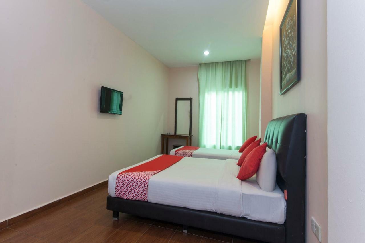 Oyo 109 V'La Park Hotel Куала-Лумпур Екстер'єр фото